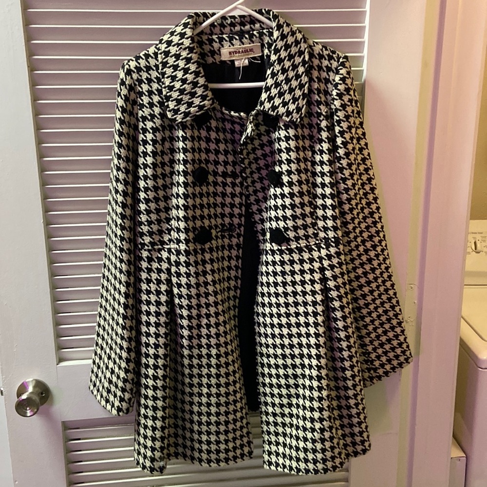 Black/white pea coat. Size XL.